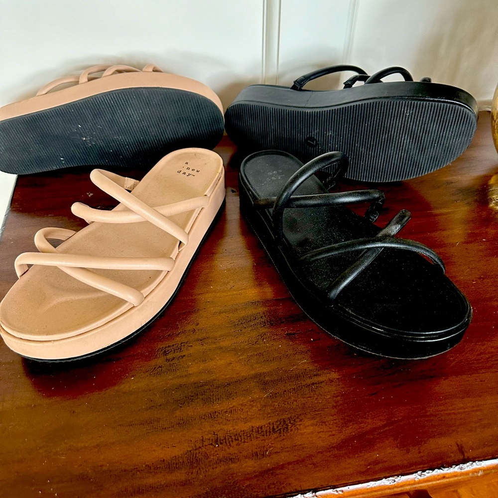2 pairs Target Sandal slides Neutral/blush  & Black